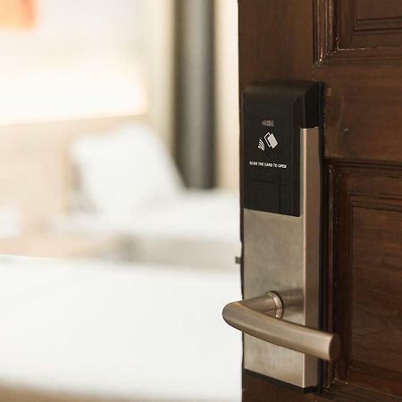 B2 Santitham Hotel Τσιάνγκ Μάι Εξωτερικό φωτογραφία