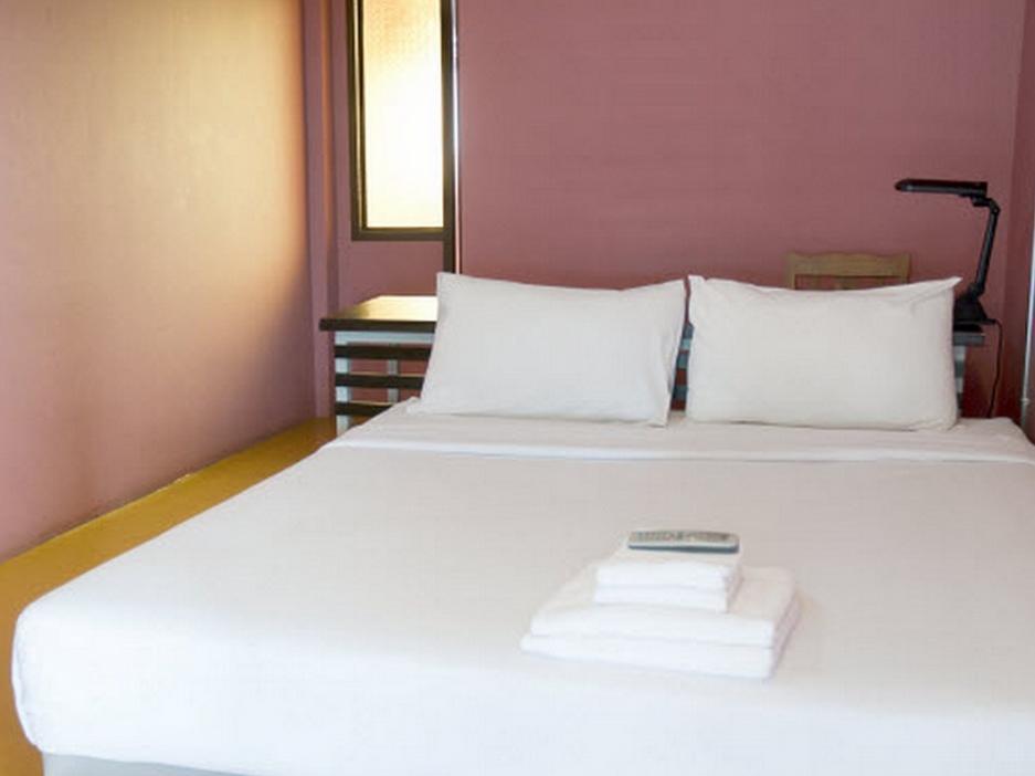 B2 Santitham Hotel Τσιάνγκ Μάι Εξωτερικό φωτογραφία